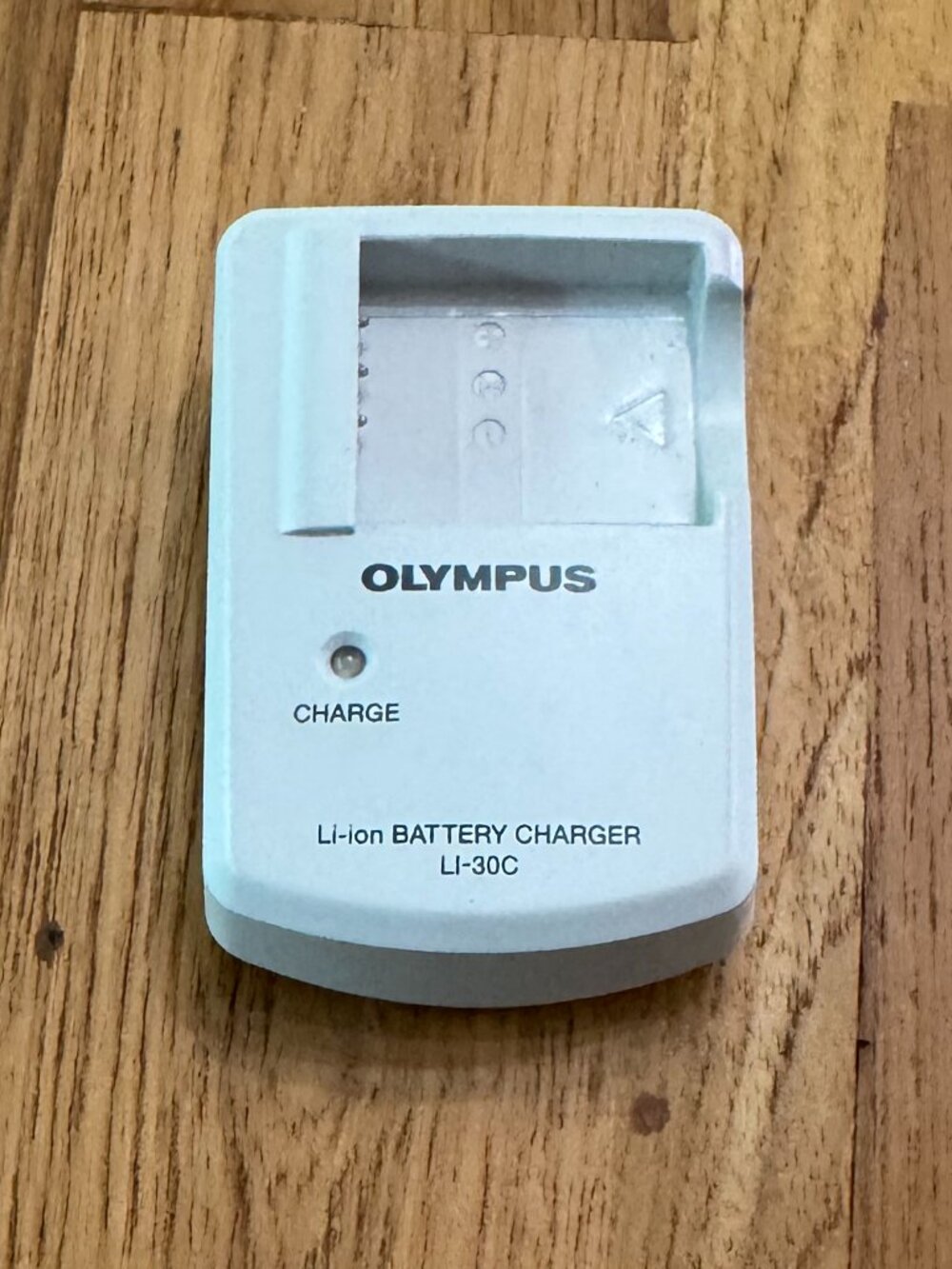 Original Olympus Li-30C Charger For Li-30B Battery Olympus Stylus Verve Digital